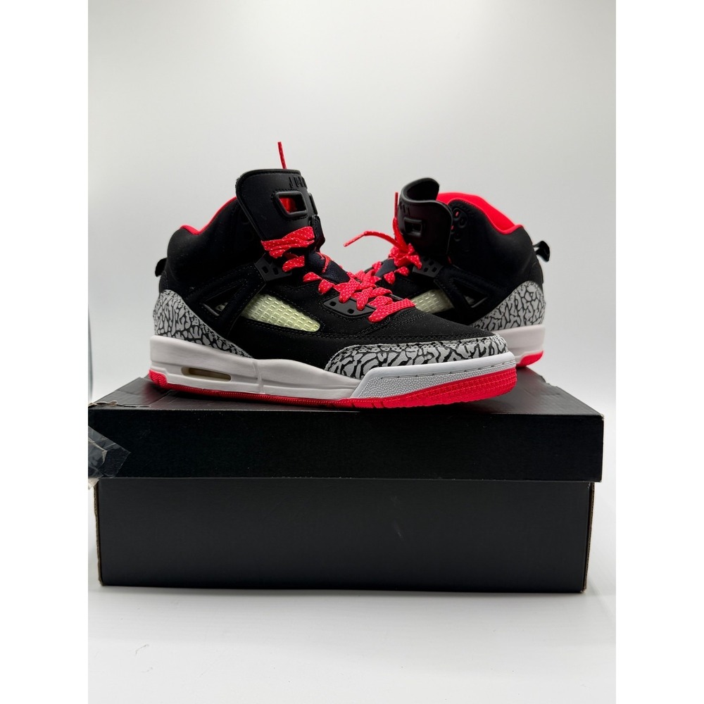 Air Jordan Spizike Black Red Gray  535712-064 Size 7Y  - Torn box